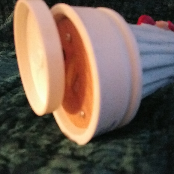 Queen of Hearts music box. - Picture 3 of 3